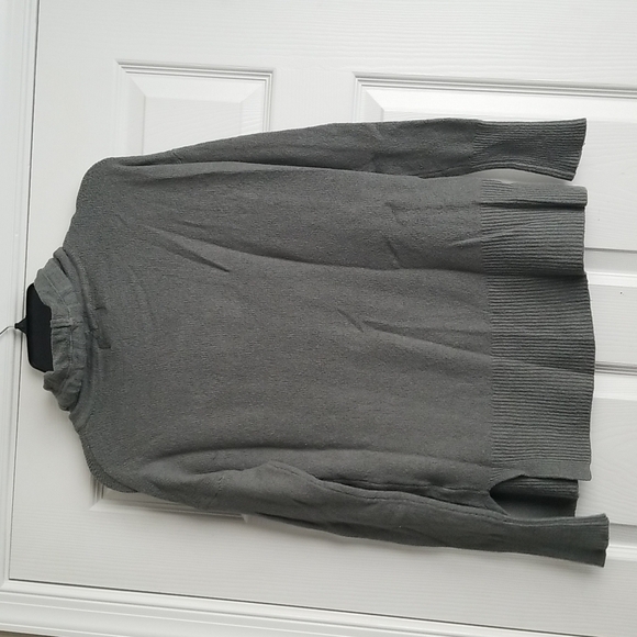 Ruby Moon Women's Top - Picture 8 of 10